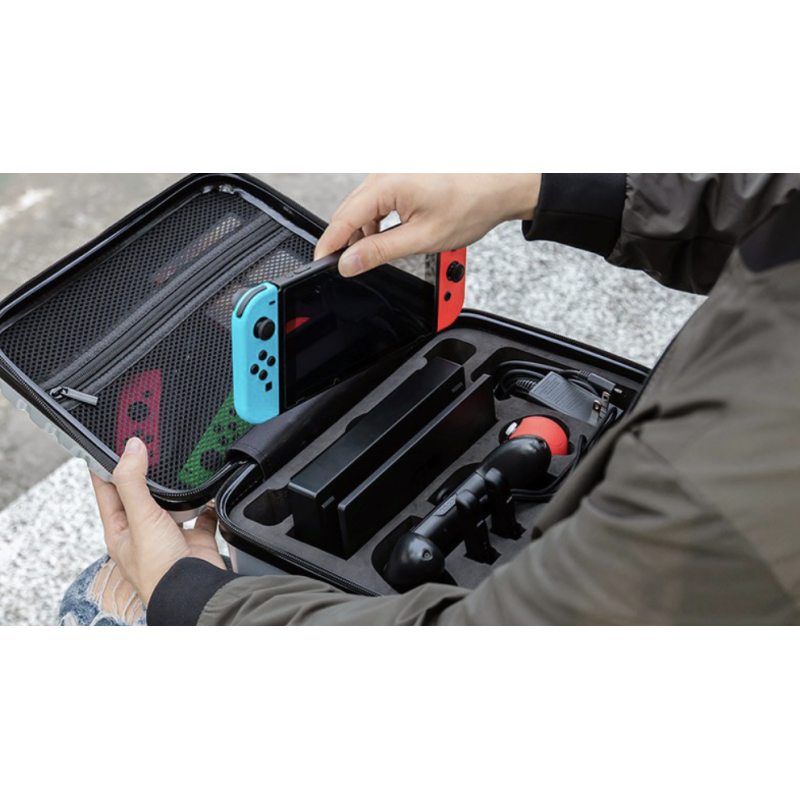Уцінка Жорсткий Travel кейс для Nintendo Switch / OLED / Стекла / Чорний Уцінка Жорсткий Travel кейс для Nintendo Switch / OLED / Стекла / Чорний