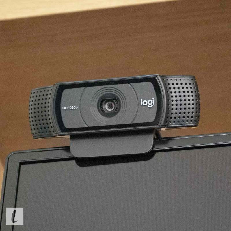 Вебкамера прищіпка Logitech C920E Full HD 1080p з мікрофоном Вебкамера прищіпка Logitech C920E Full HD 1080p з мікрофоном
